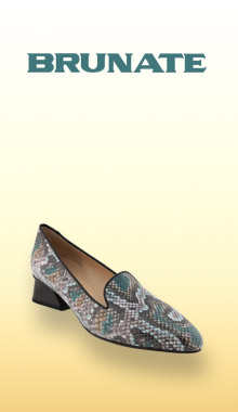 Brunate Luxus: Eleganter Hochfront-Slipper in blauer Schlangenoptik Brunate Hochfront-Slipper in blauer Schlangenprägung – Exklusiver Damen-Slipper mit Animal-Print für das Frühjahr 2026 bei Schuhwahnsinn